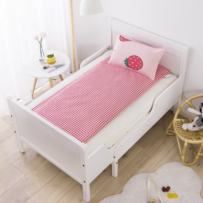 91家纺网 家纺一手货源 找家纺 鱼宝 2021新款AB版全棉婴童套件 大草莓