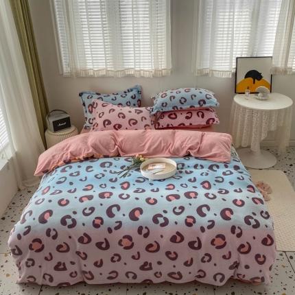91家纺网 家纺一手货源 找家纺 百寐 2021新款牛奶绒印花四件套 时尚豹纹