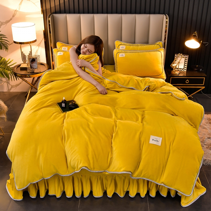 91家纺网 家纺一手货源 找家纺 牵梦萦家纺纯色加厚牛奶绒法莱绒四件套秋冬季加绒床裙款 黄色