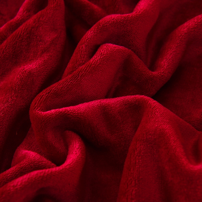 91家纺网 家纺一手货源 找家纺 牵梦萦家纺纯色加厚牛奶绒法莱绒四件套秋冬季加绒床裙款 酒红