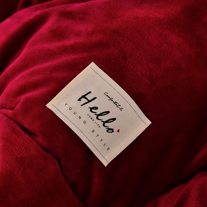 91家纺网 家纺一手货源 找家纺 牵梦萦纯色加厚牛奶绒法莱绒四件套秋冬季加绒床裙款 酒红+深灰