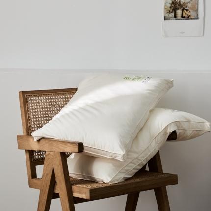 91家纺网 家纺一手货源 找家纺 境月枕芯 2021新款A类防螨抑菌枕系列 立体中软款