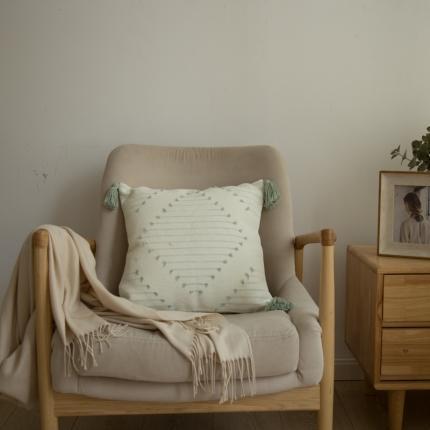 91家纺网 家纺一手货源 找家纺 恋佳 2021新款剪花方形枕系列 剪花方枕绿色