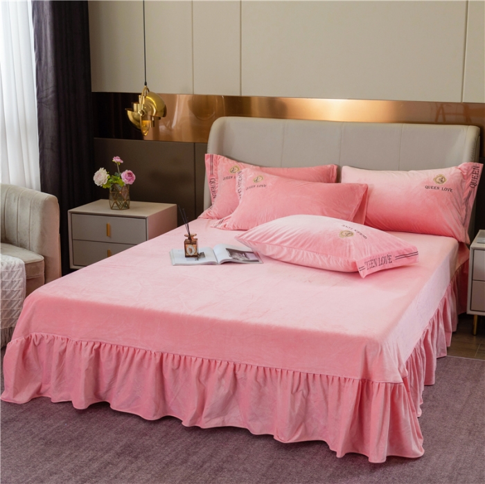 91家纺网 家纺一手货源 找家纺 福丽莱 宝宝绒刺绣四件套-浪漫风情 玉色