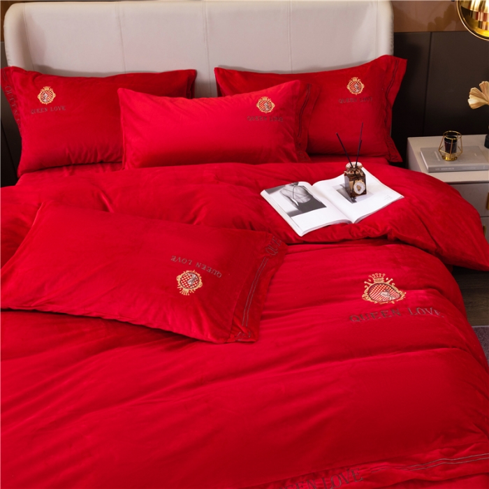 91家纺网 家纺一手货源 找家纺 福丽莱 宝宝绒刺绣四件套-浪漫风情 大红