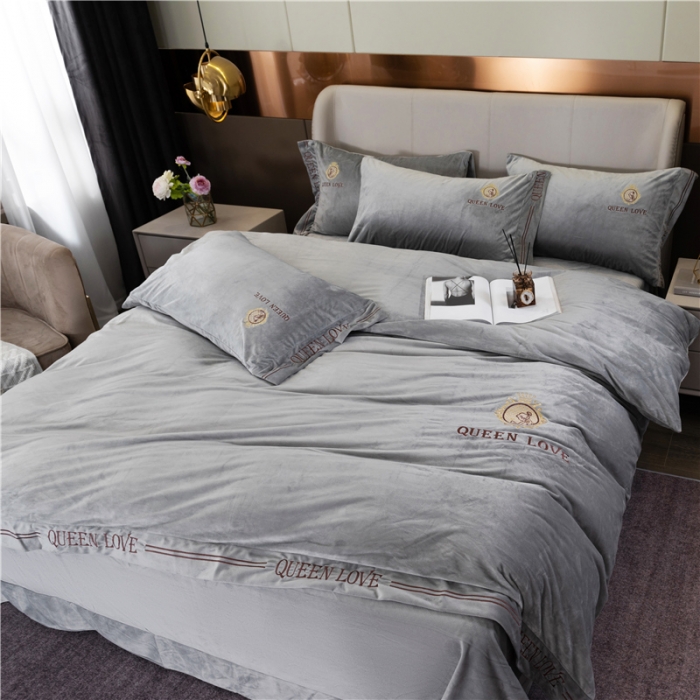 91家纺网 家纺一手货源 找家纺 福丽莱 宝宝绒刺绣四件套-浪漫风情 烟灰