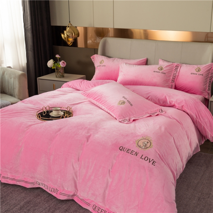 91家纺网 家纺一手货源 找家纺 福丽莱 宝宝绒刺绣四件套-浪漫风情 粉红