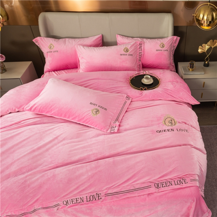 91家纺网 家纺一手货源 找家纺 福丽莱 宝宝绒刺绣四件套-浪漫风情 粉红