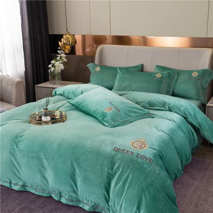 91家纺网 家纺一手货源 找家纺 福丽莱 宝宝绒刺绣四件套-浪漫风情 抹茶绿