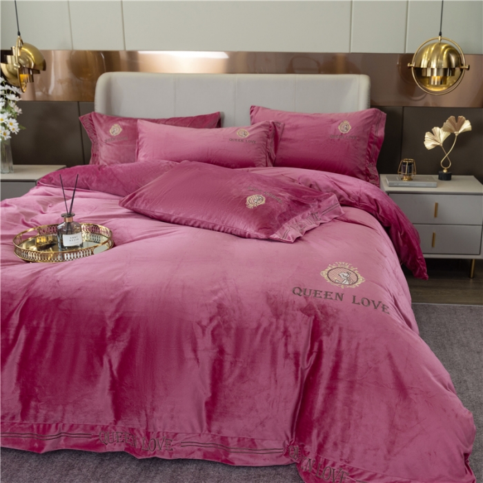 91家纺网 家纺一手货源 找家纺 福丽莱 宝宝绒刺绣四件套-浪漫风情 豆沙