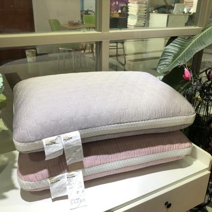 （总）剑桥枕业 新品祛湿乳胶热熔单人透气舒适柔软枕