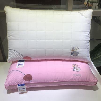 91家纺网 家纺一手货源 找家纺 （总）剑桥枕业 2021新品元气刺绣柔肤单人舒适透气枕