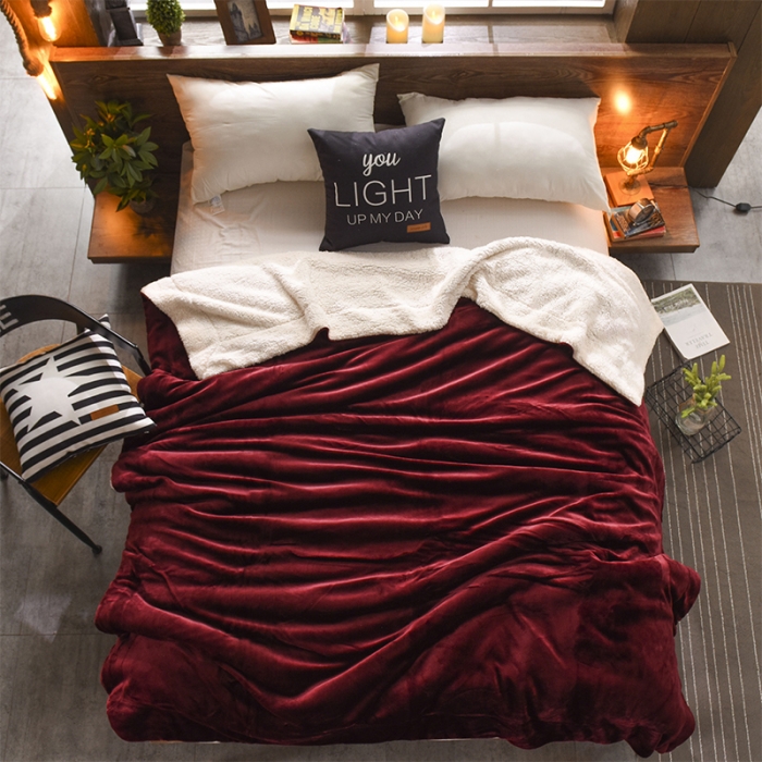 91家纺网 家纺一手货源 找家纺 BOSS 2021新款羊羔绒毛毯羊羔绒毯 单色红