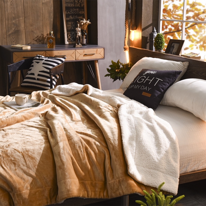 91家纺网 家纺一手货源 找家纺 BOSS 2021新款羊羔绒毛毯羊羔绒毯 单色黄