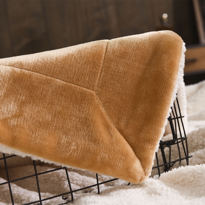 91家纺网 家纺一手货源 找家纺 BOSS 2021新款羊羔绒毛毯羊羔绒毯 单色黄