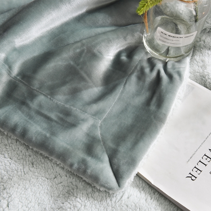 91家纺网 家纺一手货源 找家纺 BOSS 2021新款羊羔绒毛毯羊羔绒毯 抹茶绿