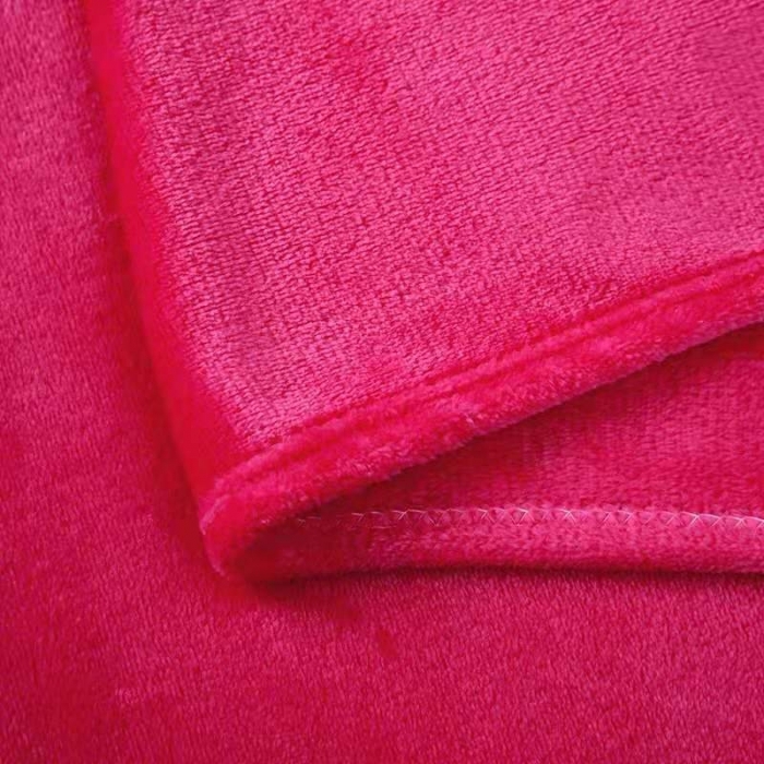 91家纺网 家纺一手货源 找家纺 新丽佳家纺 新款220克法莱绒毛毯赠品毛毯床单礼品盖毯 玫红