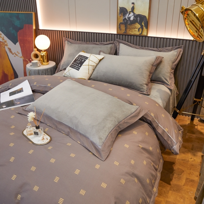 91家纺网 家纺一手货源 找家纺 杜先生2021新款230克牛奶绒拼角被边款四件套 安格斯-灰