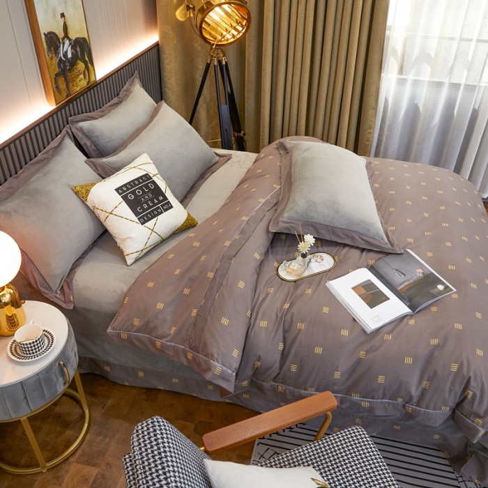 91家纺网 家纺一手货源 找家纺 杜先生2021新款230克牛奶绒拼角被边款四件套 安格斯-灰