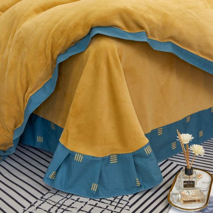 91家纺网 家纺一手货源 找家纺 杜先生2021新款230克牛奶绒拼角被边款四件套 安格斯-蓝