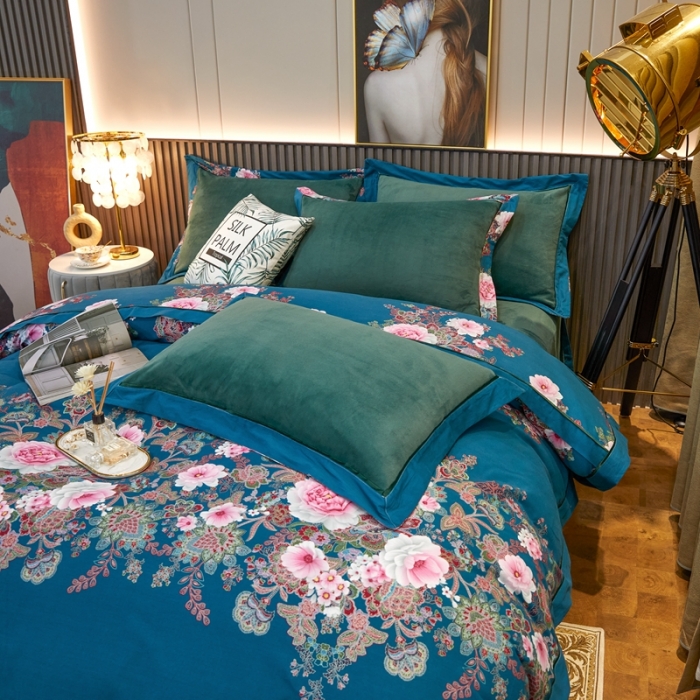 91家纺网 家纺一手货源 找家纺 杜先生2021新款230克牛奶绒拼角被边款四件套绝代年华墨绿