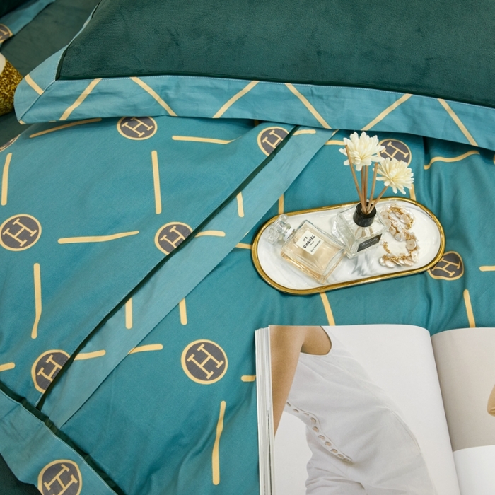 91家纺网 家纺一手货源 找家纺 杜先生2021新款230克牛奶绒拼角被边款四件套轻奢生活-绿