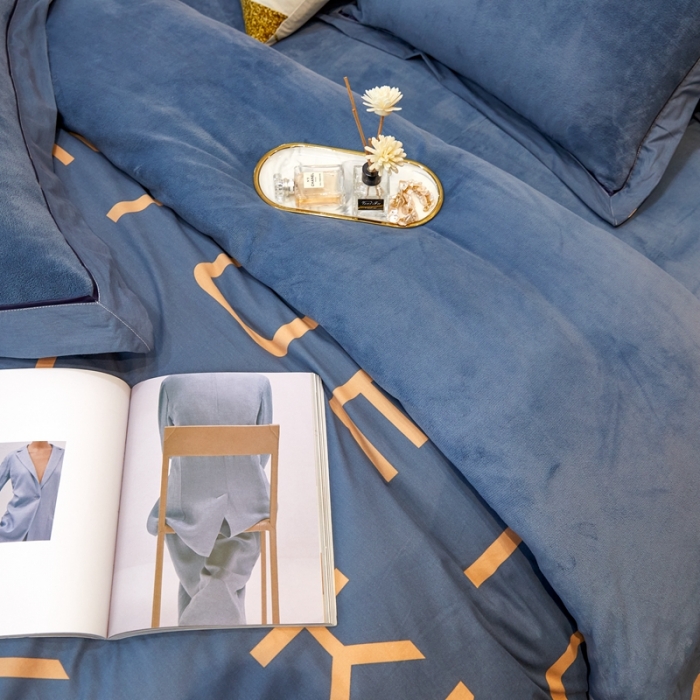 91家纺网 家纺一手货源 找家纺 杜先生 2021新款230克牛奶绒拼角被边款四件套 希文-绿