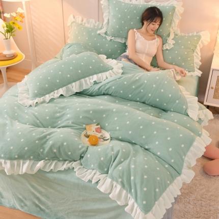 91家纺网 家纺一手货源 找家纺 绒世界 2022新款牛奶绒花边款四件套-爱心 绿-波点