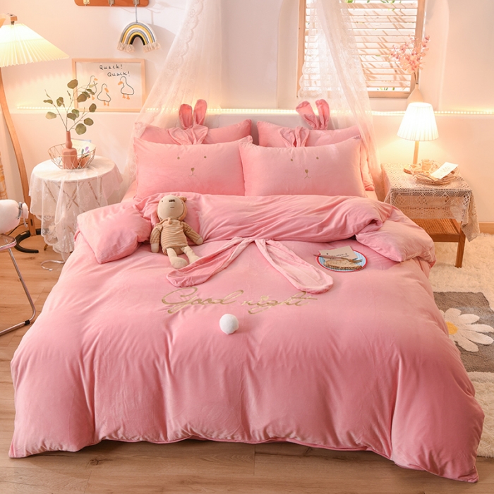 91家纺网 家纺一手货源 找家纺 （总）欧冠 2021新款水晶绒绣花兔耳四件套-萌兔