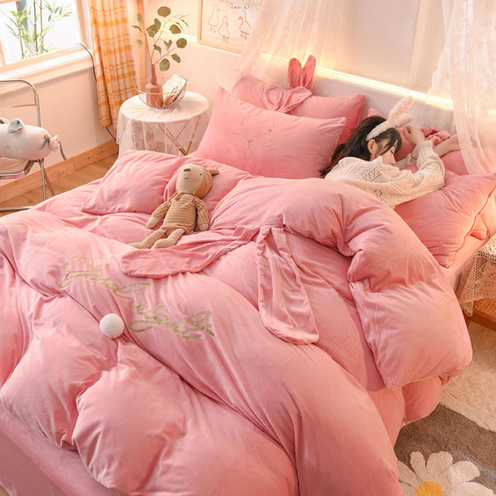 91家纺网 家纺一手货源 找家纺 欧冠 2021新款水晶绒绣花兔耳四件套-萌兔 萌兔粉色