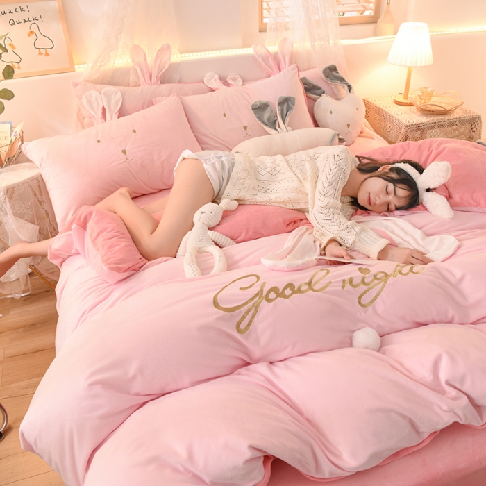 91家纺网 家纺一手货源 找家纺 欧冠 2021新款水晶绒绣花兔耳四件套-萌兔 萌兔粉玉