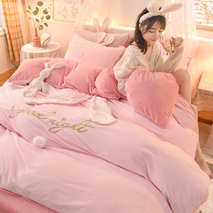 91家纺网 家纺一手货源 找家纺 欧冠 2021新款水晶绒绣花兔耳四件套-萌兔 萌兔粉玉