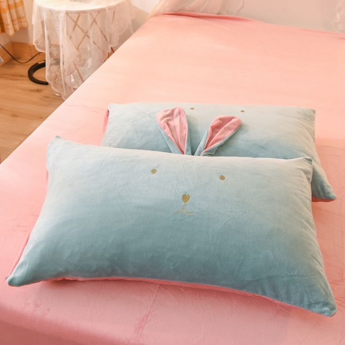 91家纺网 家纺一手货源 找家纺 欧冠 2021新款水晶绒绣花兔耳四件套-萌兔 萌兔蓝玉