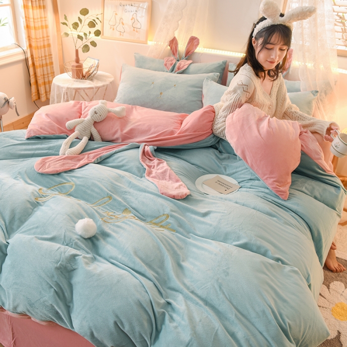 91家纺网 家纺一手货源 找家纺 欧冠 2021新款水晶绒绣花兔耳四件套-萌兔 萌兔蓝玉