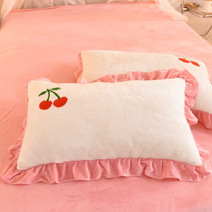 91家纺网 家纺一手货源 找家纺 欧冠 2021新款INS韩式公主兔兔绒四件套 樱桃