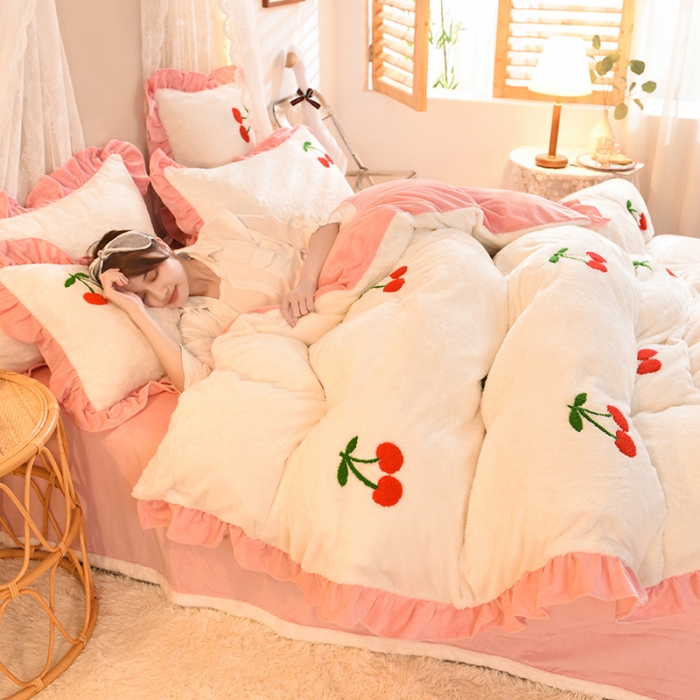 91家纺网 家纺一手货源 找家纺 欧冠 2021新款INS韩式公主兔兔绒四件套 樱桃