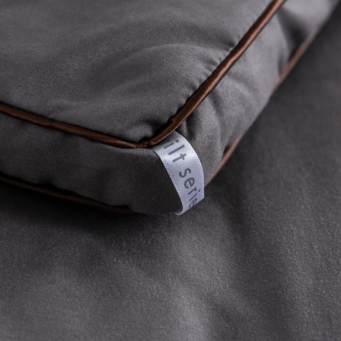 91家纺网 家纺一手货源 找家纺 森林人 2022新款立体刺绣大豆纤维被-皇冠 立体刺绣-深灰