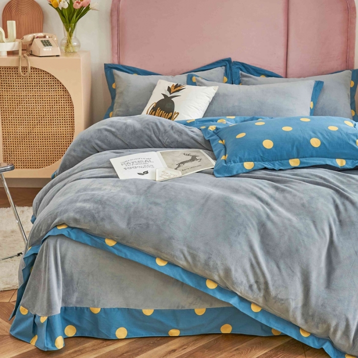 91家纺网 家纺一手货源 找家纺 杜先生 2021新款拼角被边款澳绒牛奶绒四件套 波点时尚-蓝