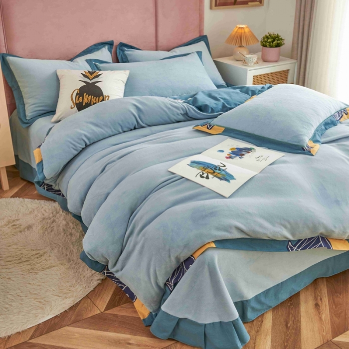 91家纺网 家纺一手货源 找家纺 杜先生 2021新款拼角被边款澳绒牛奶绒四件套 咕噜鱼-蓝