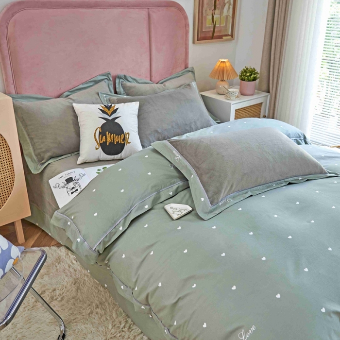 91家纺网 家纺一手货源 找家纺 杜先生 2021新款拼角被边款澳绒牛奶绒四件套 小爱心-绿
