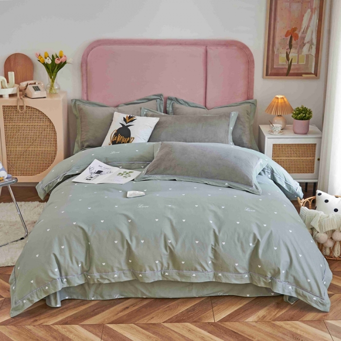 91家纺网 家纺一手货源 找家纺 杜先生 2021新款拼角被边款澳绒牛奶绒四件套 小爱心-绿