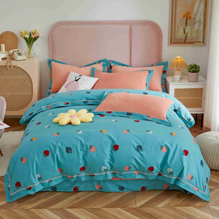 91家纺网 家纺一手货源 找家纺 杜先生 2021新款拼角被边款澳绒牛奶绒四件套 小草莓-绿