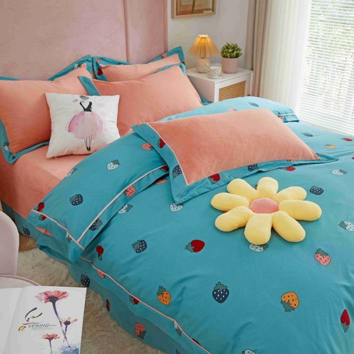 91家纺网 家纺一手货源 找家纺 杜先生 2021新款拼角被边款澳绒牛奶绒四件套 小草莓-绿