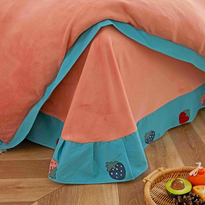 91家纺网 家纺一手货源 找家纺 杜先生 2021新款拼角被边款澳绒牛奶绒四件套 小草莓-绿