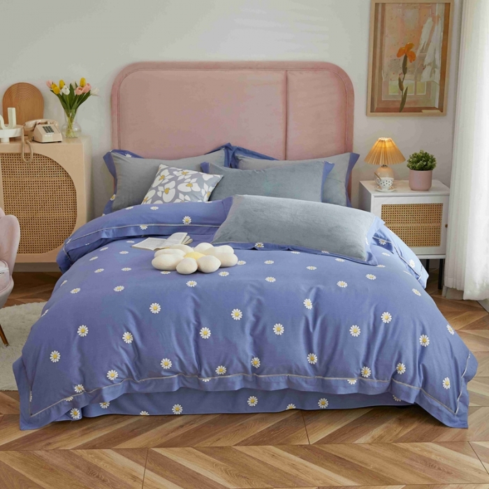 91家纺网 家纺一手货源 找家纺 杜先生 2021新款拼角被边款澳绒牛奶绒四件套 小雏菊-蓝