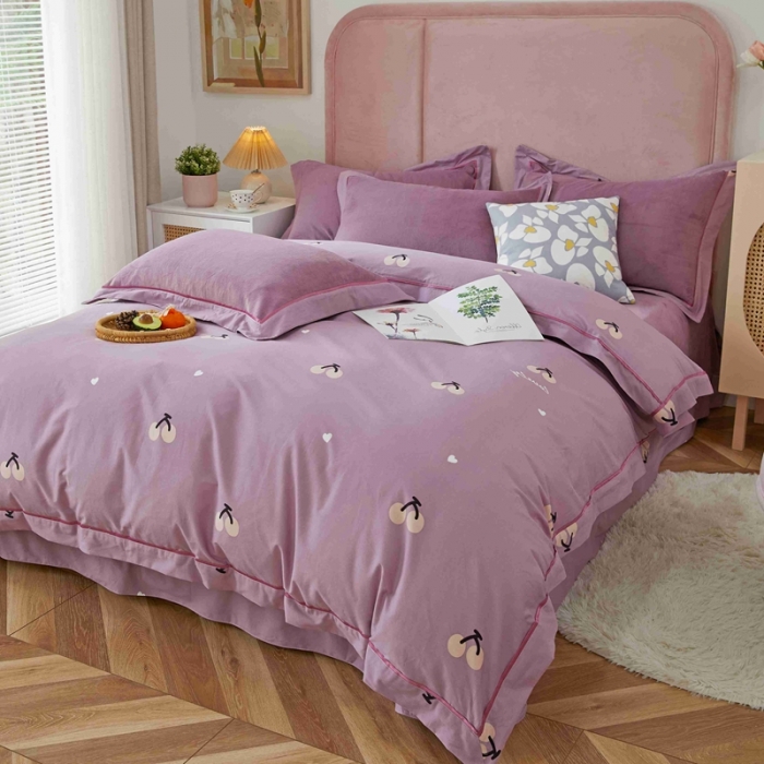 91家纺网 家纺一手货源 找家纺 杜先生 2021新款拼角被边款澳绒牛奶绒四件套 小樱桃-豆沙