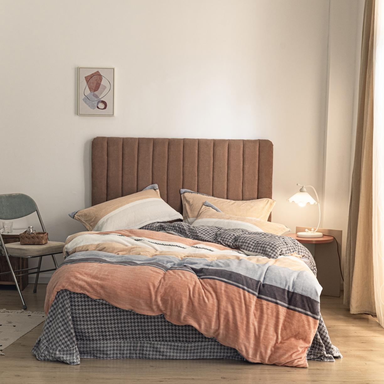 91家纺网 家纺一手货源 找家纺 佳梦家纺 2021新款牛奶绒印花四件套 当时