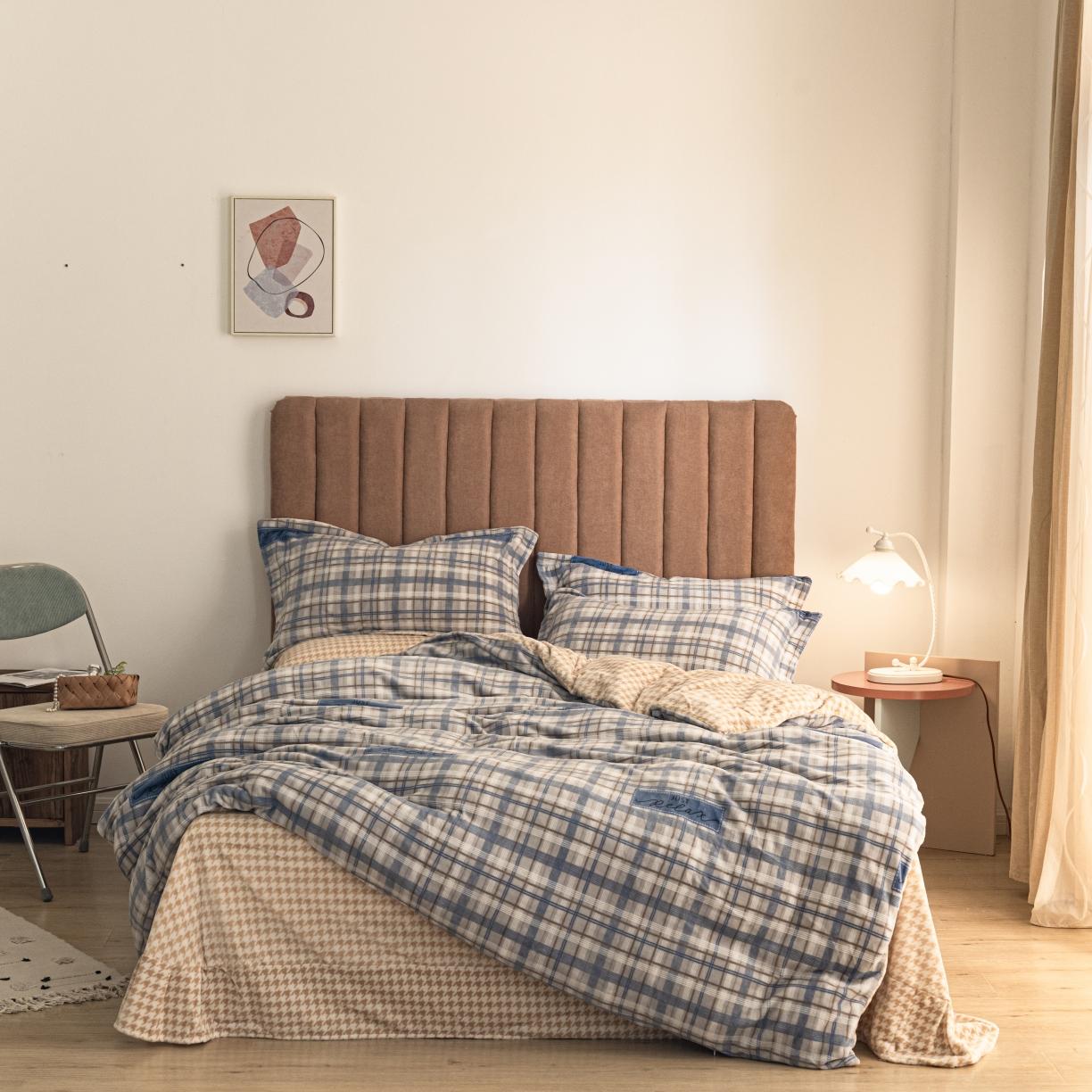 91家纺网 家纺一手货源 找家纺 佳梦家纺 2021新款牛奶绒印花四件套 格韵