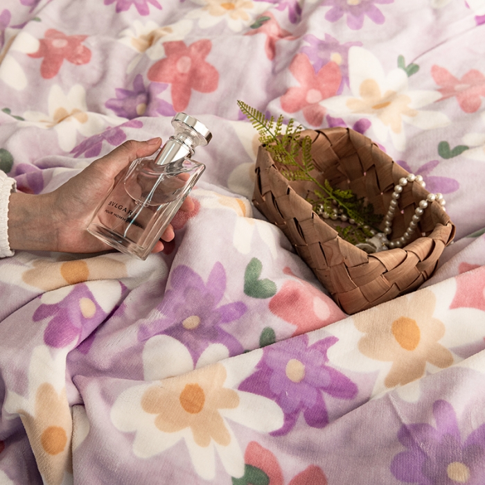 91家纺网 家纺一手货源 找家纺 佳梦家纺 2021新款牛奶绒印花四件套 思慕