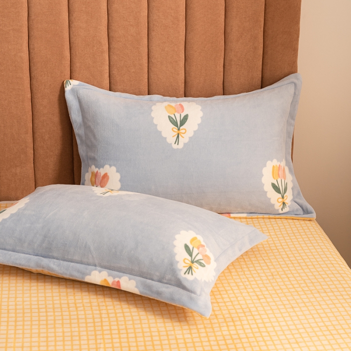 91家纺网 家纺一手货源 找家纺 佳梦家纺 2021新款牛奶绒印花四件套 心朵